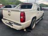 Used 2013 Chevrolet Avalanche LTZ image 3