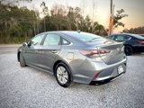 Used 2018 Hyundai Sonata SE image 2