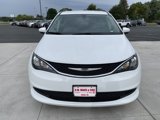 Used 2021 Chrysler Voyager Lxi image 3