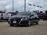 Used 2023 Nissan Altima 2.5 S image 2