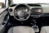 Used 2015 Toyota Yaris L image 5