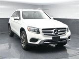 Used 2019 Mercedes-Benz GLC 300 4MATIC image 2