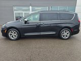 Used 2022 Chrysler Pacifica Limited image 3