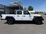 Used 2023 Jeep Gladiator Sport w/ Off Road Group image 2