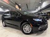 New 2025 Chrysler Pacifica Select image 1