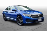Certified 2022 Volkswagen Jetta SE image 2