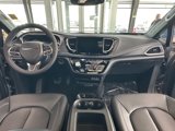 New 2025 Chrysler Pacifica Select image 3