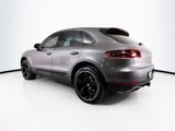 Certified 2018 Porsche Macan image 3