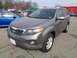 Used 2013 Kia Sorento LX w/ Convenience Pkg image 2