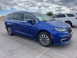 Used 2021 Chrysler Pacifica Touring-L image 2