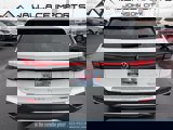 New 2025 Volkswagen Taos SE image 5