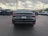 Used 2024 Volkswagen Jetta SE image 5