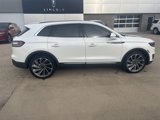 Used 2020 Lincoln Nautilus Reserve w/ Equipment Group 202A image 5