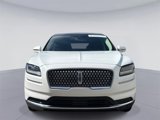 Used 2022 Lincoln Nautilus Reserve image 2