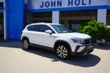 Used 2024 Volkswagen Taos SE image 2