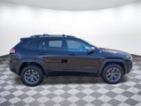 Used 2020 Jeep Cherokee Trailhawk image 2