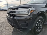 Certified 2023 Ford Expedition XLT image 5