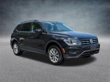 Used 2020 Volkswagen Tiguan S image 2