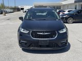 Used 2022 Chrysler Pacifica Touring-L image 2