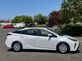 Used 2021 Toyota Prius LE image 6