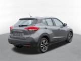Used 2018 Nissan Kicks SV image 3