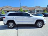 Used 2020 Jeep Grand Cherokee Laredo image 4