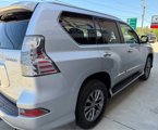 Used 2016 Lexus GX 460 Luxury w/ Preferred Accessory Package image 4