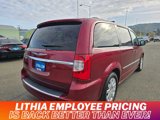 Used 2016 Chrysler Town & Country Touring image 5
