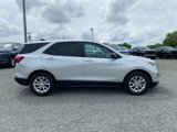 Used 2021 Chevrolet Equinox LS w/ LS Convenience Package image 2