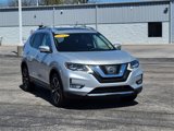 Used 2017 Nissan Rogue SL w/ SL Premium Package image 3