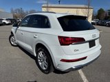 Used 2022 Audi Q5 2.0T Premium w/ Convenience Package image 4