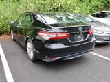 Used 2018 Toyota Camry XLE image 2