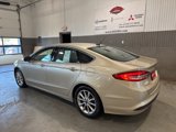 Used 2017 Ford Fusion SE w/ Fusion SE Technology Package image 5