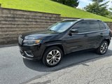 Used 2019 Jeep Cherokee Overland w/ Technology Group image 2