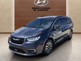 Used 2021 Chrysler Pacifica Touring-L image 2
