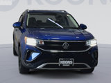 Used 2022 Volkswagen Taos SE w/ Panoramic Sunroof Package image 4
