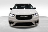 Used 2024 Chrysler Pacifica Touring-L image 2