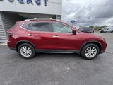 Used 2020 Nissan Rogue SV image 2