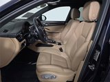Certified 2022 Porsche Macan S image 5