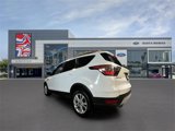 Used 2017 Ford Escape SE w/ Equipment Group 201A image 5