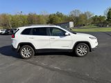 Used 2016 Jeep Cherokee Limited image 6