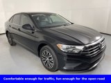 Used 2020 Volkswagen Jetta SE image 2