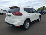 Used 2018 Nissan Rogue SV image 6