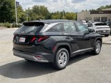 New 2025 Hyundai Tucson SE image 4