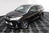 Used 2017 Toyota Highlander XLE image 2