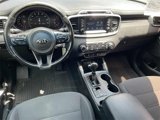 Used 2018 Kia Sorento LX image 2