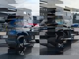 Used 2023 Nissan Rogue SV image 4