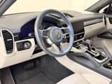 Used 2023 Porsche Cayenne Platinum Edition image 4