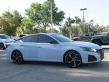 Used 2023 Nissan Altima 2.5 SR w/ SR Premium Package image 3