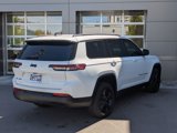Used 2022 Jeep Grand Cherokee L Laredo image 5